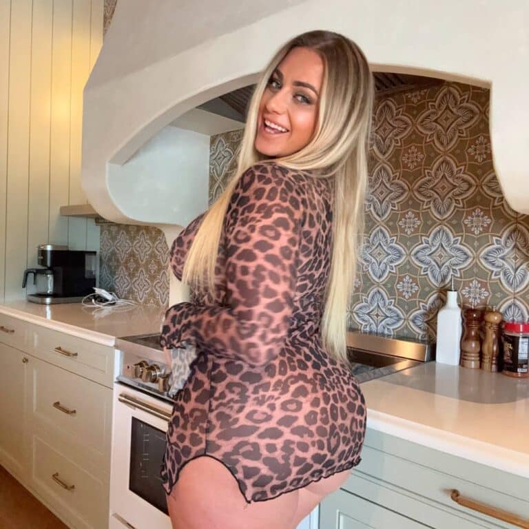Nikki Stone model and content creator